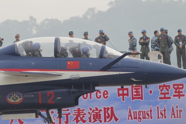Chinese warplanes fly toward Taiwan for 2nd straight day