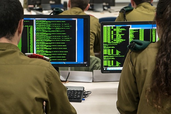 ‘Infiltrators’ collect classified docs from IDF intel base