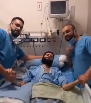 Doctor at Jerusalem hospital brings cakes, takes selfie with terrorist who stabbed Jewish man