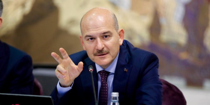 Turkish minister insists detained Israeli tourists are spies