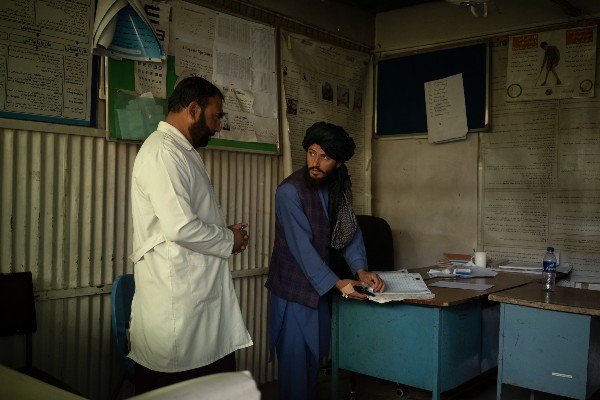 In Afghan hospital, unpaid doctors and rigid Taliban clash