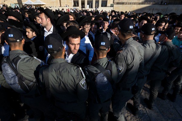 Ultra-Orthodox protesters clash with police at Western Wall over mixed-gender prayer
