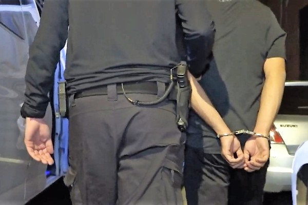 Police arrest 9 Arabs, confiscate millions in money laundering bust