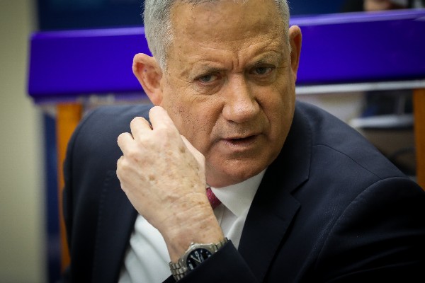 Israeli Defense Minister, Jordan’s King Abdullah II discuss security