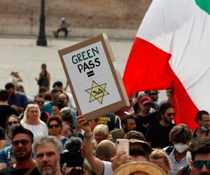 Holocaust Covid protest