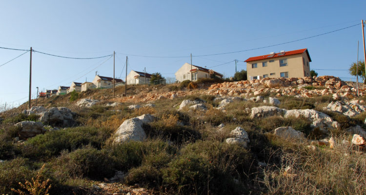 UN draft resolution demands halt to Israeli settlements
