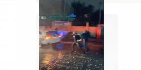 jerusalem arabs attack police.v1