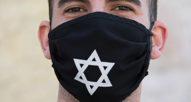 Most Israelis hide Jewish identity while abroad, antisemitism survey finds