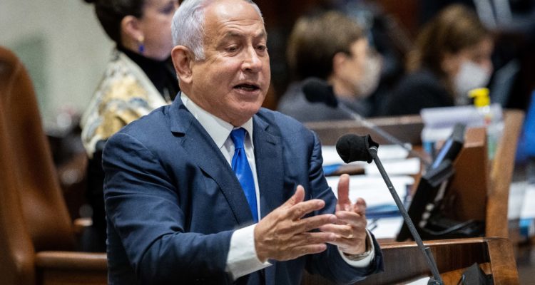 Learn to say ‘no’ to America, Netanyahu says; slams Bennett, Lapid
