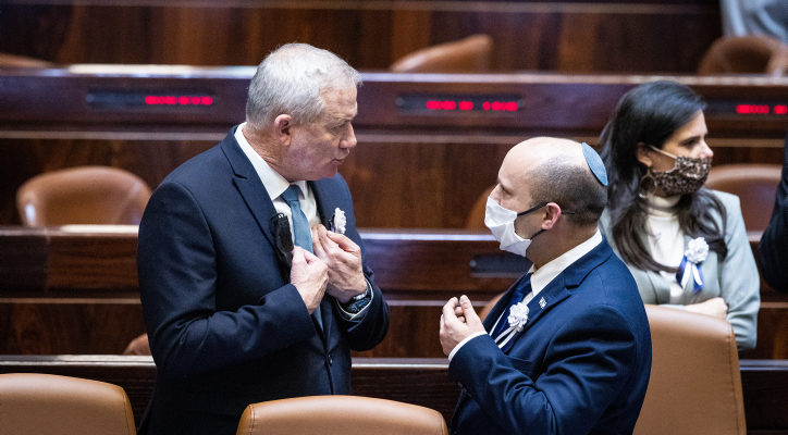Gantz wants to join Abdullah-Abbas meeting in Jordan, Bennett opposed