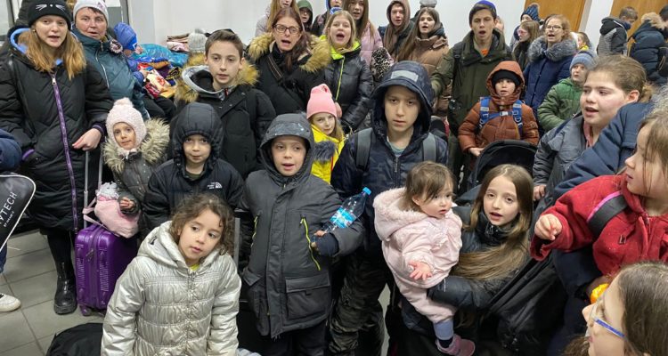 Israeli team rescues 100 Jewish orphans from Ukraine