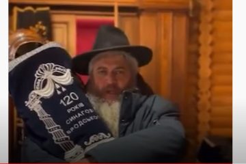 Ukrainian Rabbi Reuven Azman