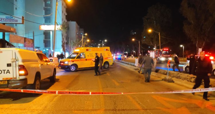 ISIS-inspired terrorists kill 2 Israelis, wound 6 in northern Israel
