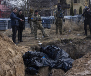 mass grave bucha ukraine