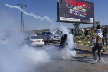 Palestinian riot Beit El