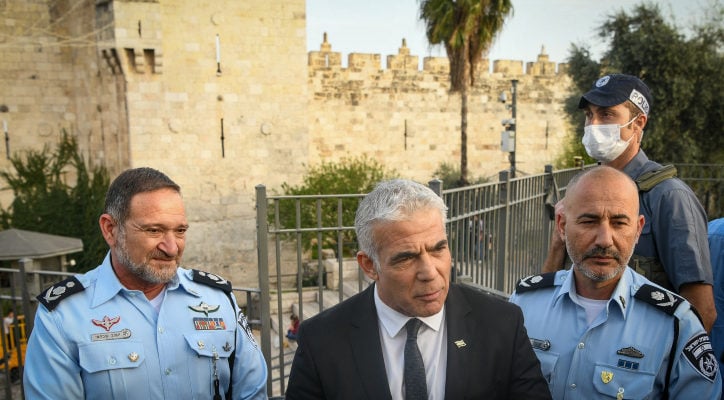 ‘Dangerous escalation’: Hamas threatens, Arabs riot over Lapid visit to Old City