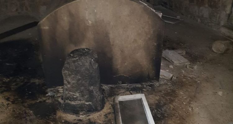 Arab rioters desecrate Joseph’s Tomb in Samaria