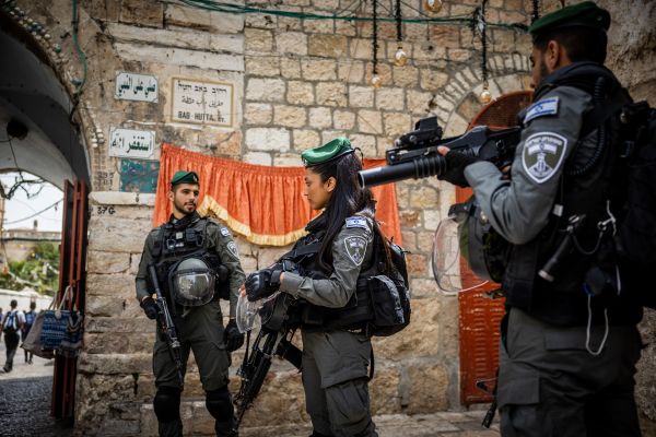 Israeli forces nab Hamas cell operating in Jerusalem