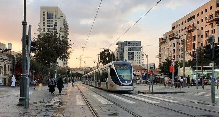 Israeli forces arrest terrorist who planned attacks on Jerusalem light rail