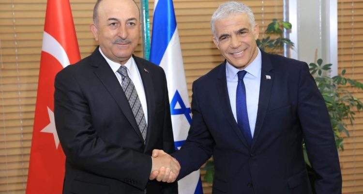 Lapid to visit Turkey amid threats of looming Iranian attack