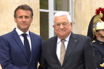 Macron Abbas