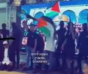 Arab students act out killing Jews