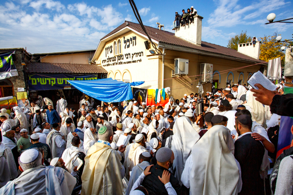 Ukrainian warn Hasidic visitors to avoid traditional Rosh Hashanah pilgrimage