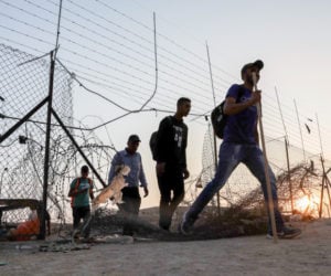 Palestinian Arabs illegally crossing into Israel
