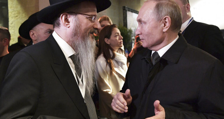 Chief rabbi of Russia calls on Moscow to denounce official’s ‘vulgar’ antisemitism