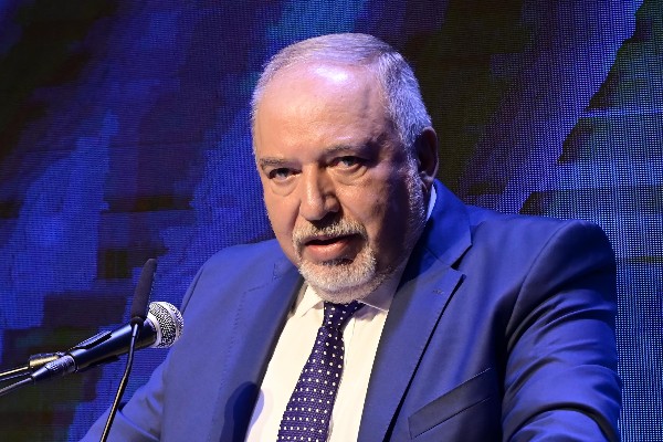 Liberman: Applying sovereignty over Jordan Valley is the answer to Palestinian terrorism