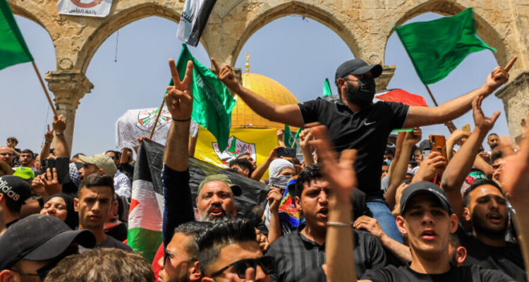 Hamas, PA officials call for Temple Mount violence during Ramadan: NGO