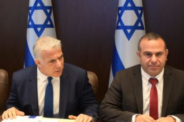 Lapid at Security Cabinet meeting