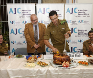 american IDF soldiers celebrating thanksgiving