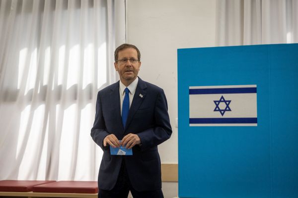 Herzog to meet MKs next week over who will form next government