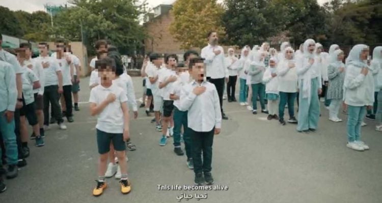 Schoolchildren in London sing about the elimination of world Jewry