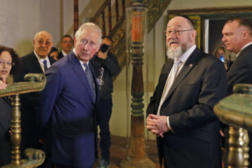 Britain's King Charles and Chief Rabbi Ephraim Mirvis