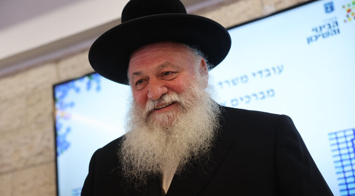Ultra-Orthodox minister threatens to topple gov’t if draft law not passed