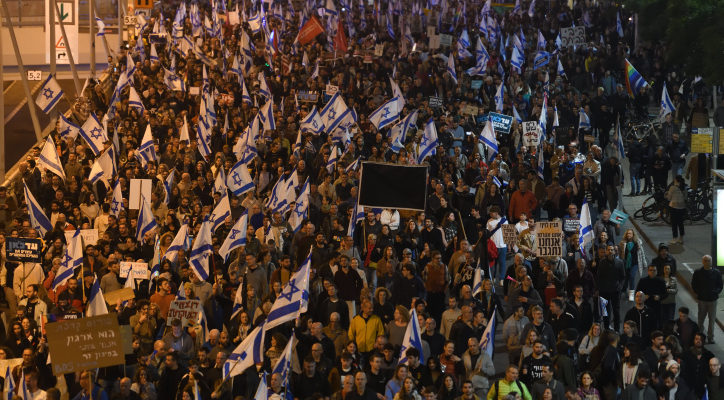 Over 100,000 Israelis gather in Tel Aviv to protest Netanyahu government’s judicial reforms