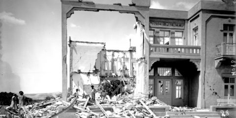 1927_earthquake_-_Winter_Palace_hotel_Jericho_-_Matson-1520x855