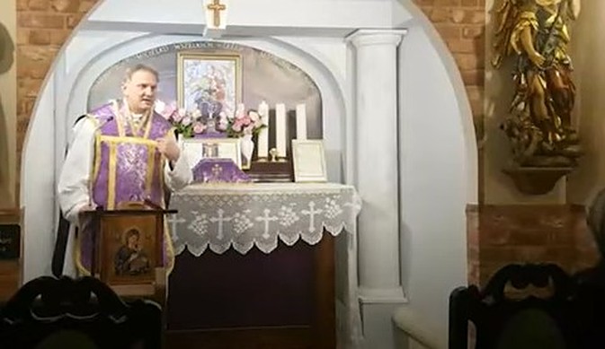 Polish priest gets 180 hours community service for antisemitic speech