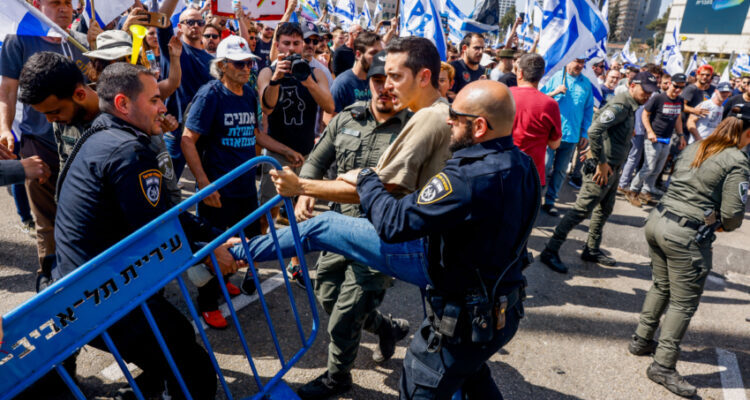 How US taxpayer funds are flowing to a group bankrolling anti-Netanyahu protests