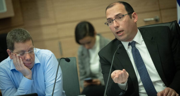 MK pushing for judicial overhaul floats compromise, gets flak from both sides