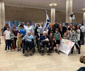 centenarian couple aliyah