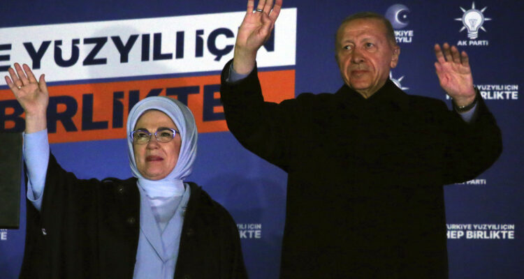 Close, but not close enough: Turkey election going to a runoff