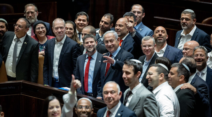 Knesset successfully passes 2023-2024 budget after overnight blitz