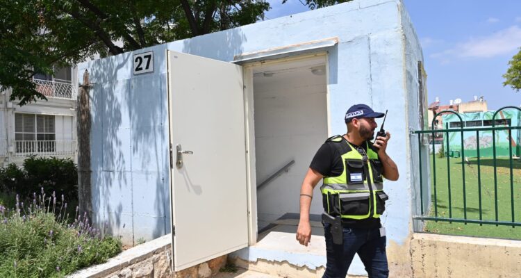 Israel cities open bomb shelters in anticipation of response from Gaza