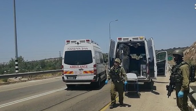 Terrorist shoots Israeli in Samaria, victim in critical condition
