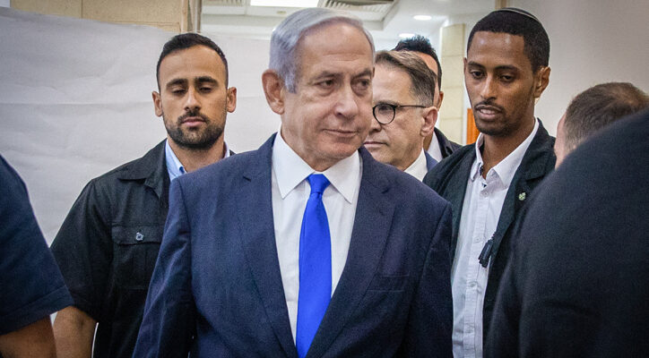 Netanyahu trial resumes