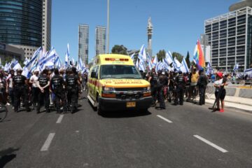 tel aviv ambulance protest