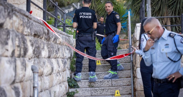 Three Palestinian teens to be charged for Jerusalem stabbing